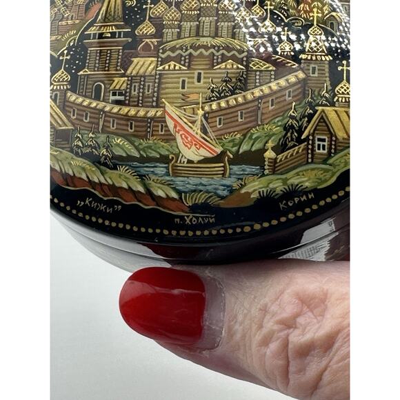 Russian Lacquer Papier Mache Box Kholui Village Scene Oval Signed - Picture 4 of 9